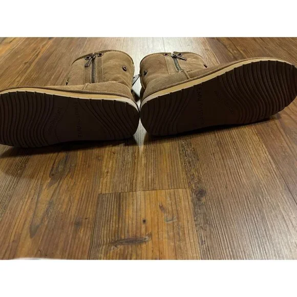 EMU Australia Women's Chestnut Stinger Sheepskin Boots - Size 6 US - Brand New